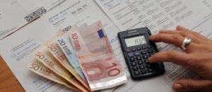 Covid e caro-bollette: il Comune di Bologna sconta la Tari ad attività commerciali