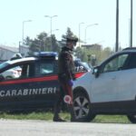 Senza patente, fugge in auto dopo una lite con i genitori