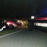 Finisce nel fosso con la macchina del datore di lavoro, era ubriaco e senza patente