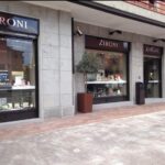 Spaccata all’alba alla gioielleria Zironi in zona Santa Viola