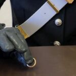Corriere trova a terra una fede nuziale, i carabinieri rintracciano il proprietario