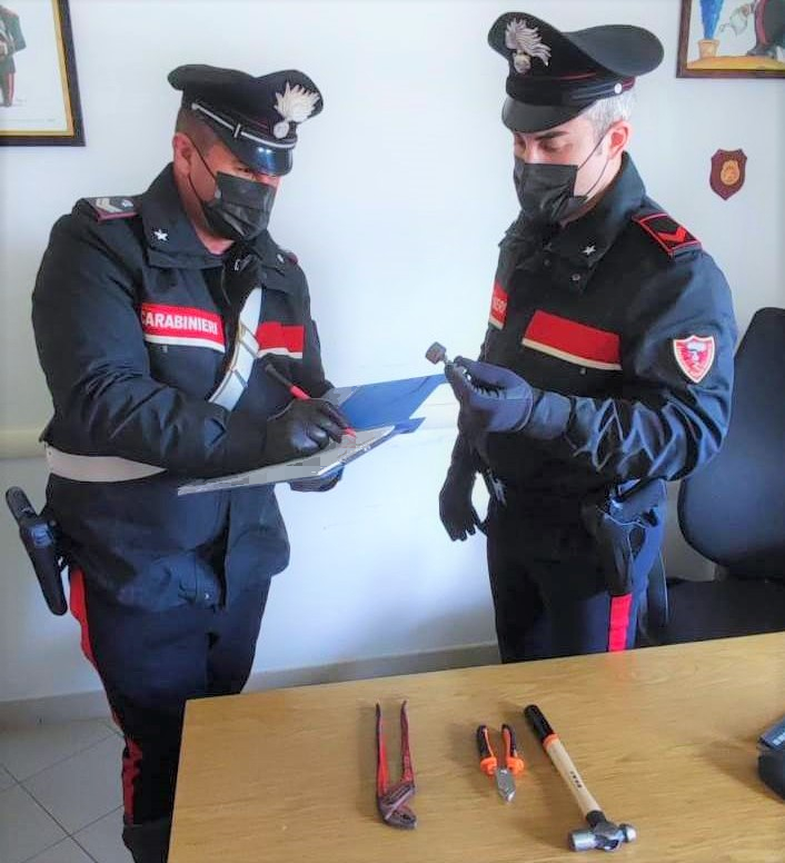 Si azzuffarono davanti a locale: 7 denunce