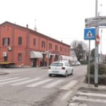 Ubriaco provoca incidente e aggredisce i carabinieri: denunciato