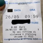 Violenza contro le donne: per chiedere aiuto, il numero è sul ticket della sosta