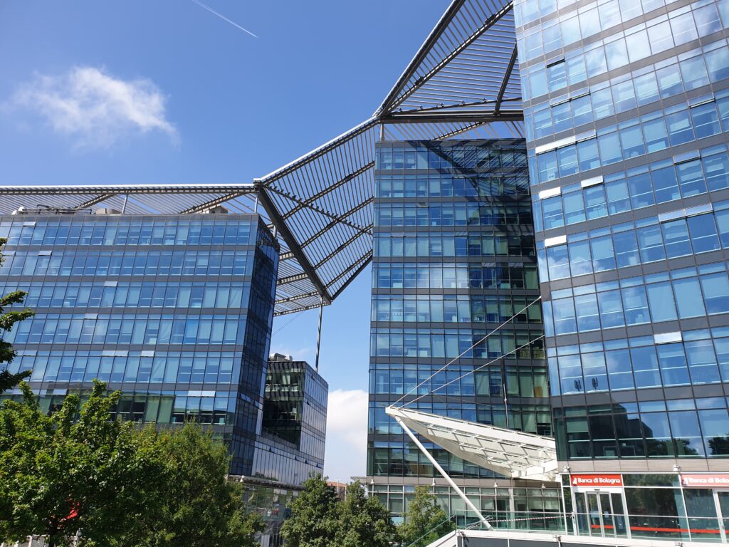 Guasto ai condizionatori al Liber Paradisus: il Comune mette in smart working i dipendenti fino al ripristino e diffida la proprietà