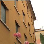 Tentato omicidio in via Andrea Costa, fermato un uomo