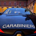 Si amputa la falange di un dito mentre lavora gli insaccati