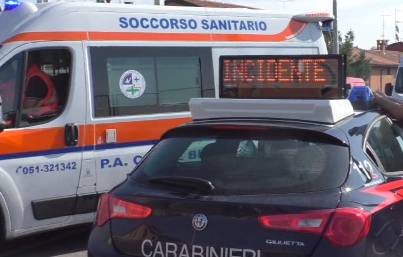 Esce di strada dopo un malore, 80enne muore a Crevalcore