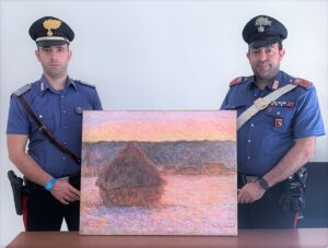 Ha in casa un falso Monet, arrestato truffatore ‘seriale’
