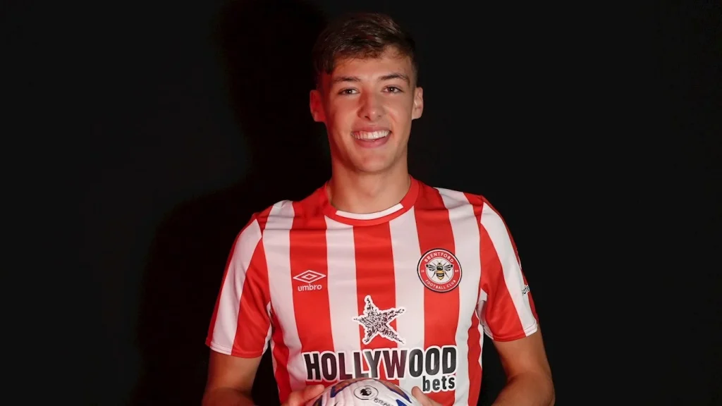Ufficiale: Aaron Hickey passa al Brentford