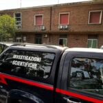 Cadavere trovato in una pozza di sangue, non si esclude l’omicidio (–> foto e video)