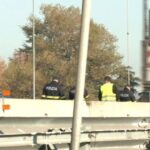 Filmano incidente mortale in autostrada, 10 automobilisti multati