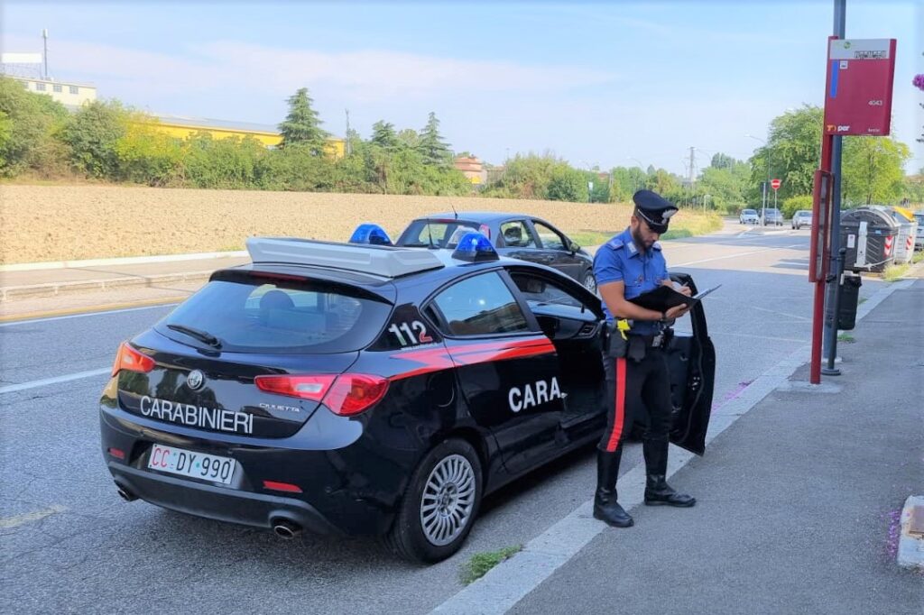 Accertatori Tper aggrediti da uno straniero senza biglietto