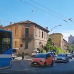 Pedone investito in via Massarenti, è grave