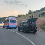 Auto si ribalta a Pian di Macina, grave un 30enne