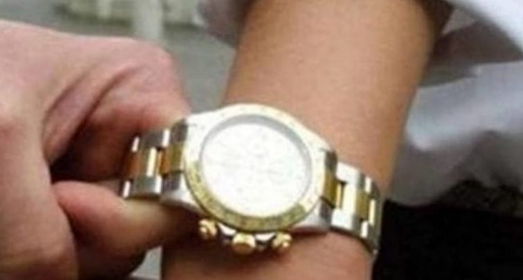 In trasferta a Spoleto rapinano un Rolex, denunciati