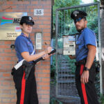 Via Vallescura, controllo dei carabinieri in uno stabile dismesso