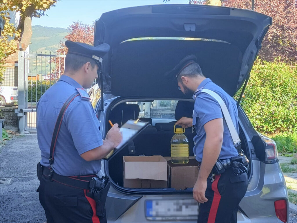 Fingendosi titolari di aree di servizio autostradali truffano aziende alimentari