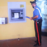 Tentato assalto esplosivo al bancomat: ladri messi in fuga dai carabinieri