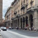 Furto degenera in rapina alla Nike di via Rizzoli