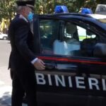 Maltratta la madre e le due sorelle: divieto avvicinamento per un 21enne