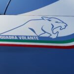 Una donna ruba in una vettura, ma viene bloccata dalla Polizia