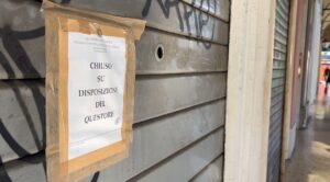 Licenza sospesa per 20 giorni a una oreficeria di via Indipendenza