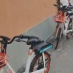 Parcheggio selvaggio di MoBike elettriche – la segnalazione dei telespettatori