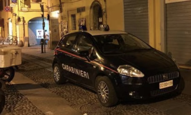 Sequestrato mezzo kg di oppio, spacciatore arrestato in via del Pratello