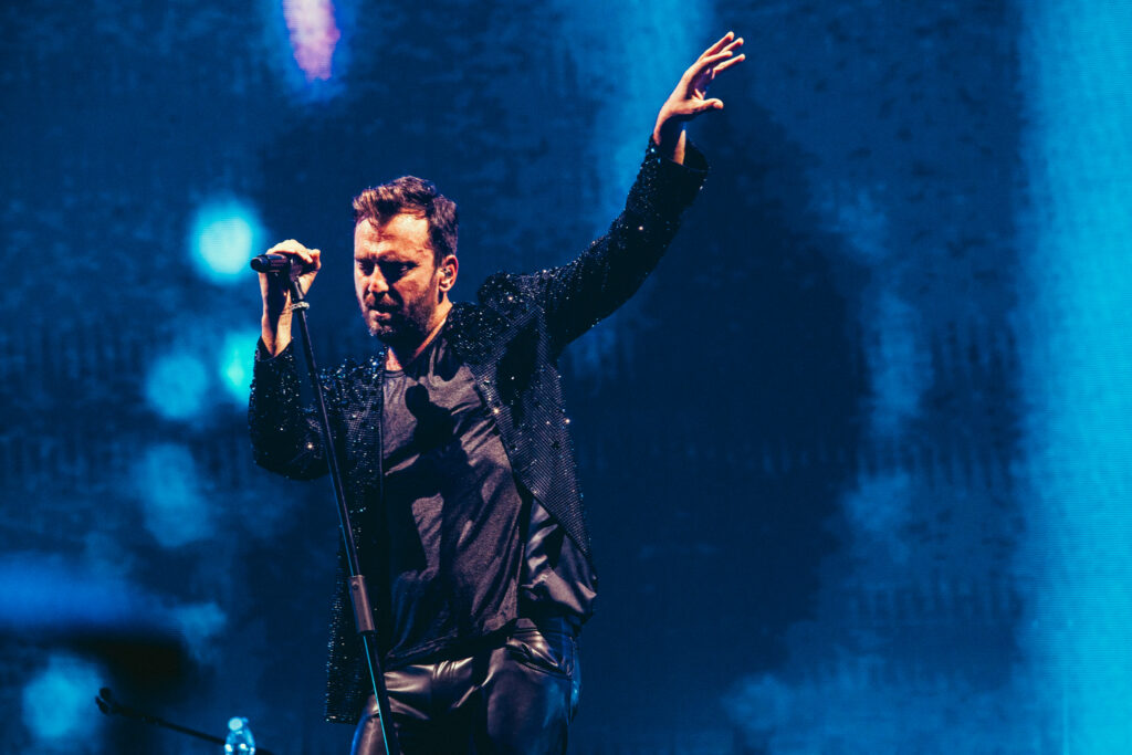 Cremonini tra i delfini