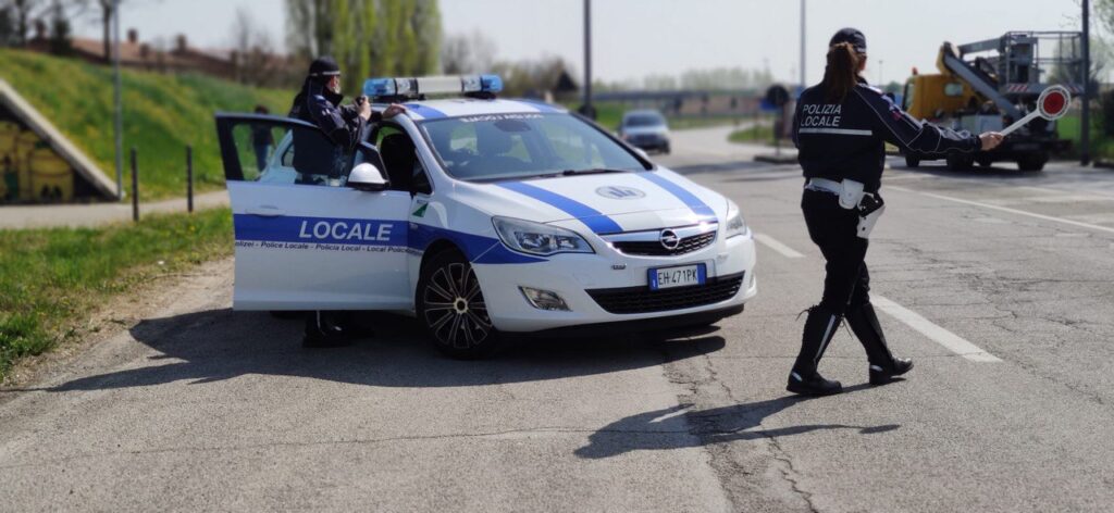 Provoca incidente e scappa, denunciato