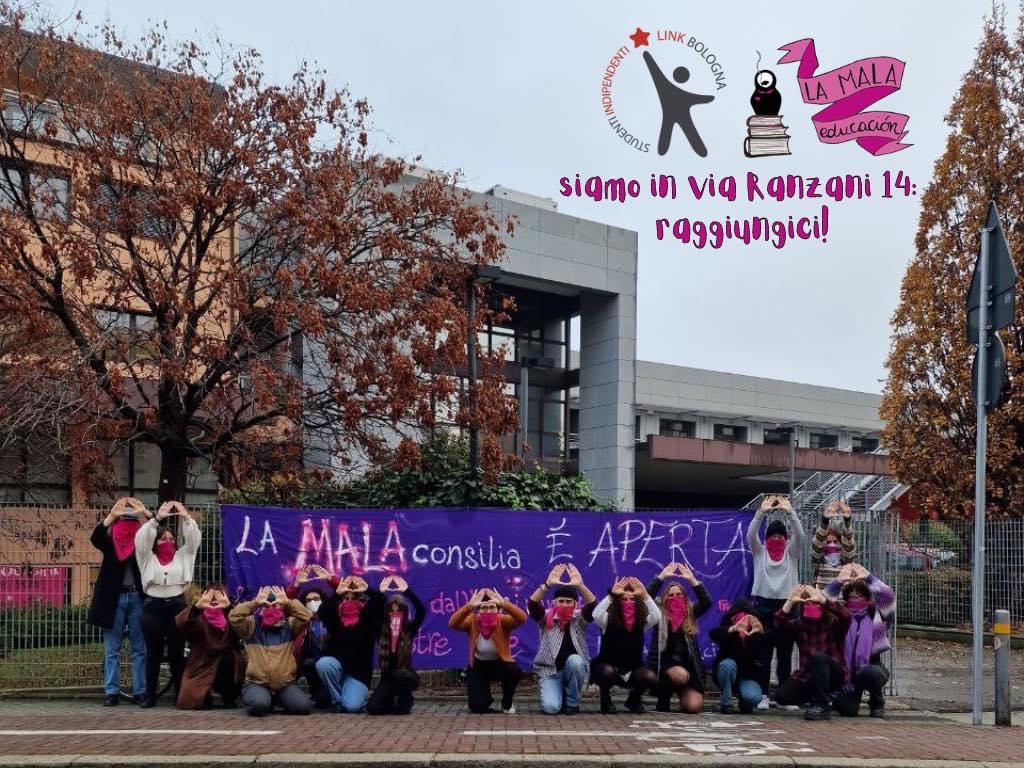 Le attiviste di Mala Educacion occupano uno spazio in via Ranzani