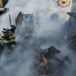 Castel di Casio: bruciano alcune baracche di legno