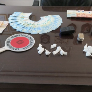 Droga nelle dosi ‘calamitate’, spacciatore arrestato in San Ruffillo