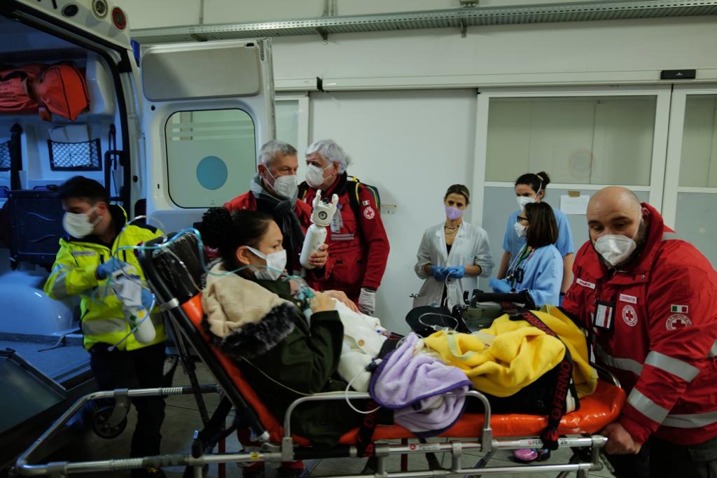 Ayleen, 20 mesi, da un campo profughi in Iraq al Policlinico Sant’Orsola