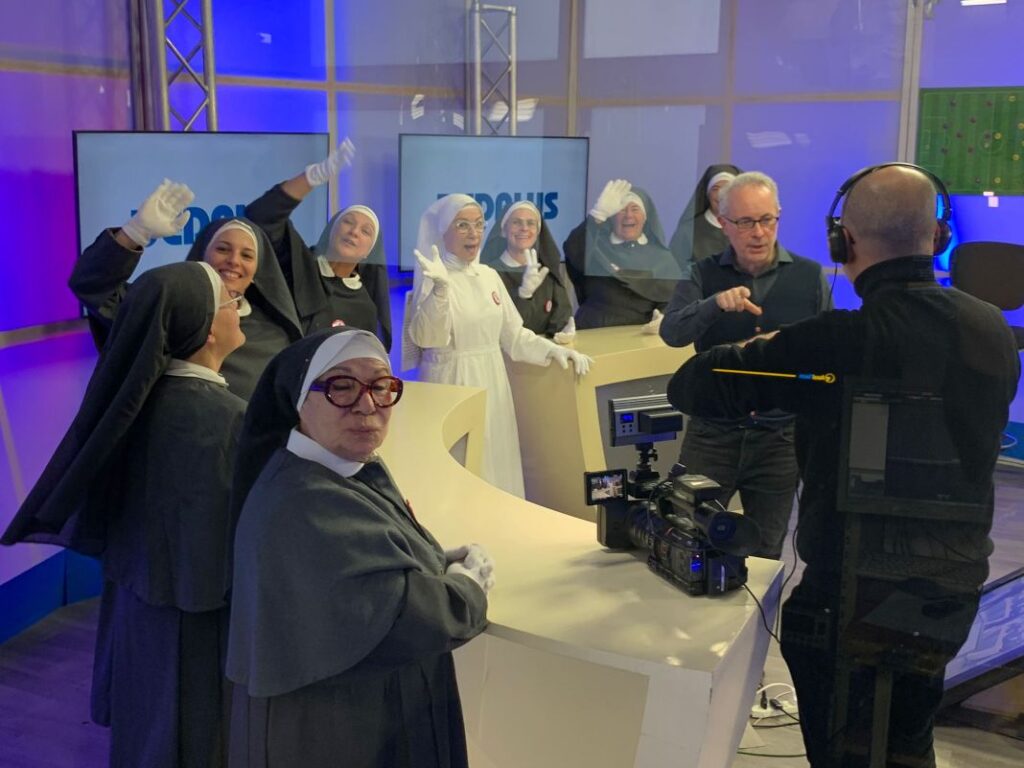 Sister’s invasion: fratello canto, sorella nota. C’è puzza di zolfo