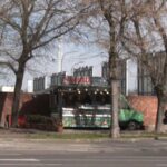 Picchiano e tentano di rapinare ‘paninaro’: tre arresti