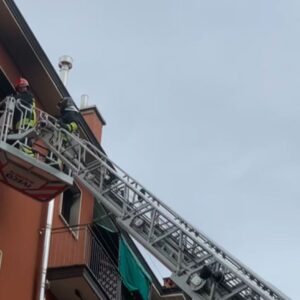 Muore nell’incendio di casa