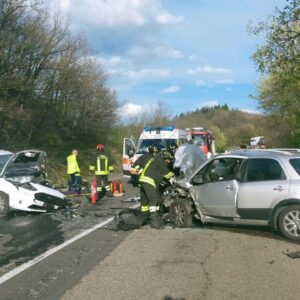 Incidente sulle Ganzole a Pianoro, 5 persone ferite