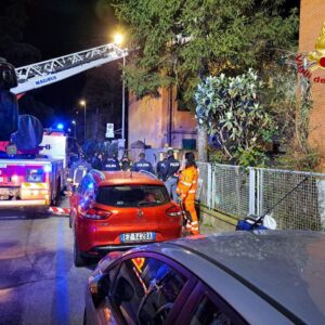 Incendio all’ex Stamoto, dimora dei senzatetto