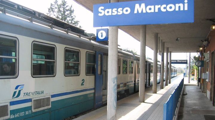 Carabiniere libero da servizio aiuta capotreno in difficoltà