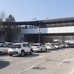 Sciopero e corteo dei tassisti in mattinata a Bologna