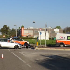 Incidente stradale a Funo, coinvolto un motociclista