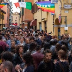 25 Aprile al Pratello: Confesercenti contro la chiusura alle 19