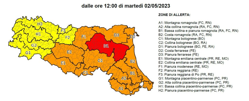 Maltempo, frane e smottamenti in provincia: è allerta rossa. In Comune a Bologna chiusa via Saffi