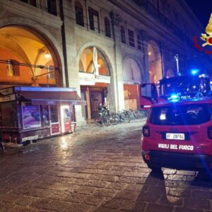 Incendio in piazza Maggiore