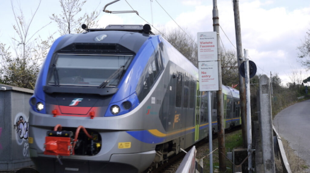 Maltempo: sospesa circolazione sulla linea ferroviaria Adriatica