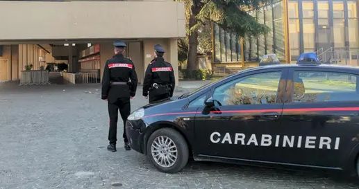 Operaio irregolare in fiera, multa di 7.000 € per un allestitore