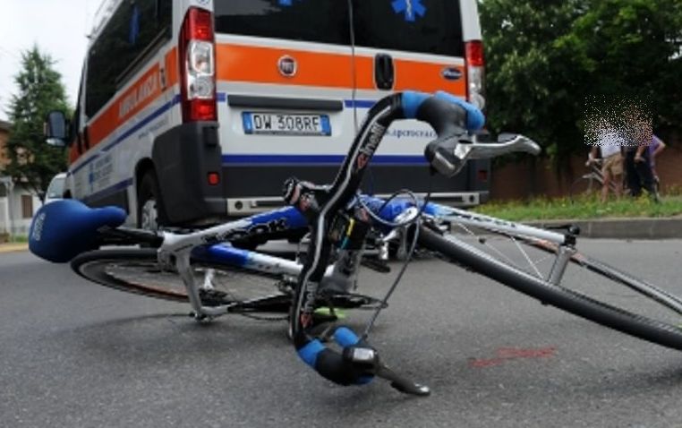 Muore in bici a 16 anni sui colli di Bologna