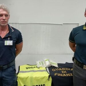 Trafficante di cocaina arrestato al Marconi